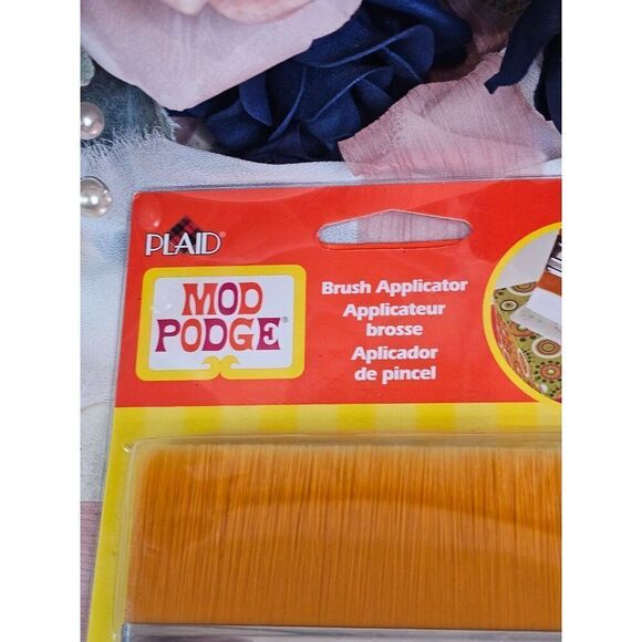 Mod Podge 4" Gold Taklon Brush Applicator By Plaid For Decoupage & Crafting - Picture 3 of 7